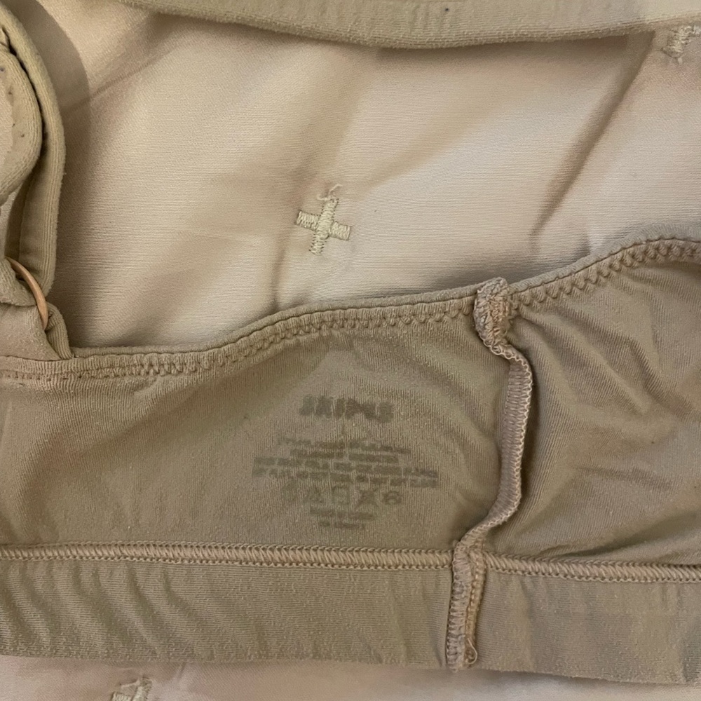 Skims fits everybody triangle bra